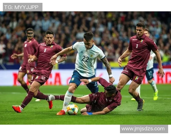 巴拉圭国民迎战克鲁塞罗力争在主场取得胜利